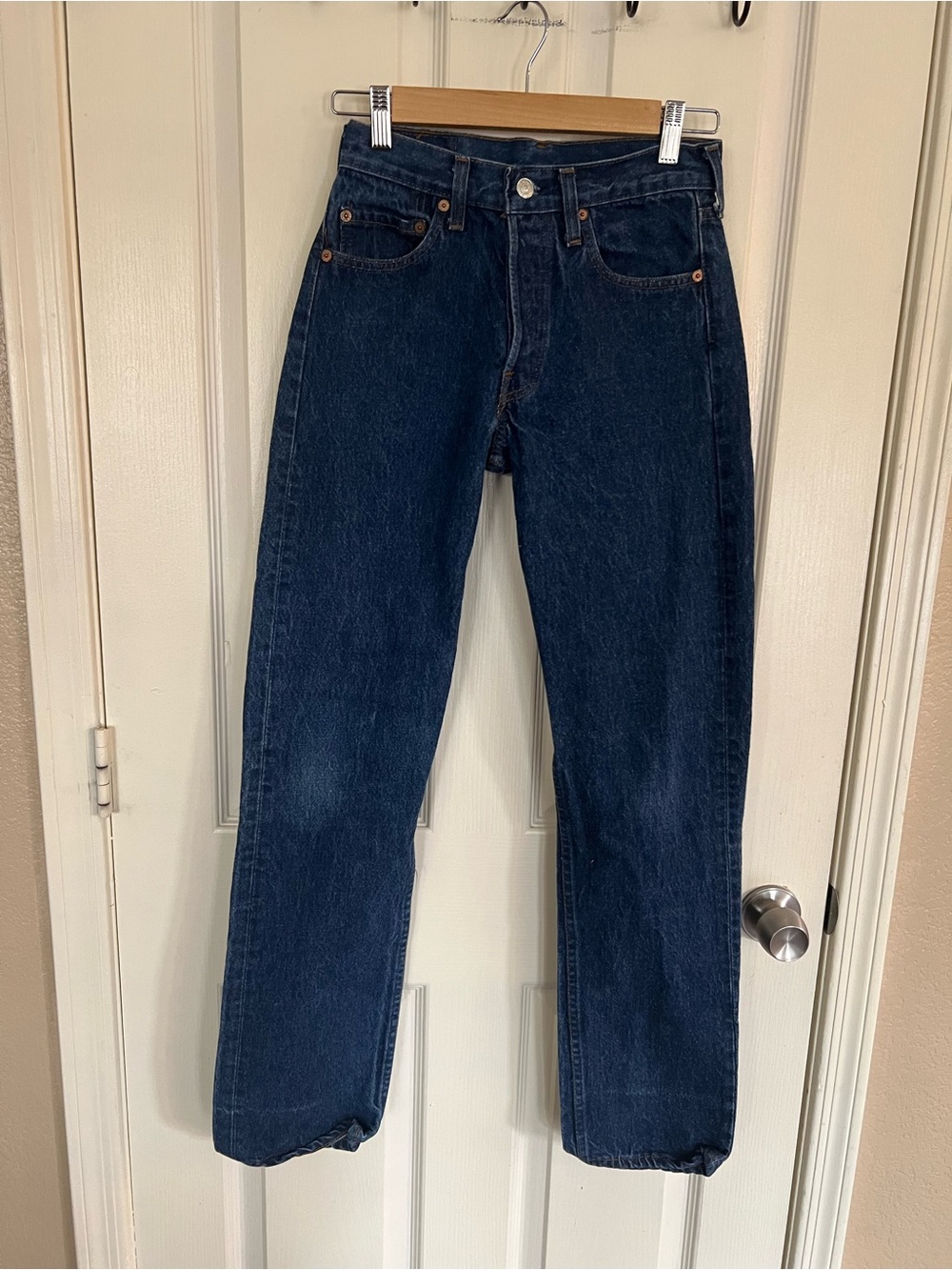 Vintage Levi’s 501 Jeans 28x36 Made USA Dark Wash 100% Cotton Button Fly